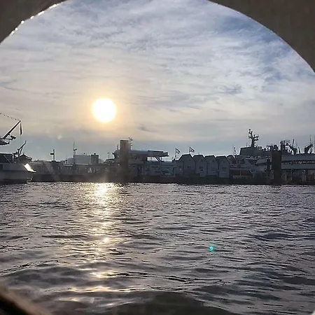 Botel Segelschiff J.r. Tolkien Amburgo