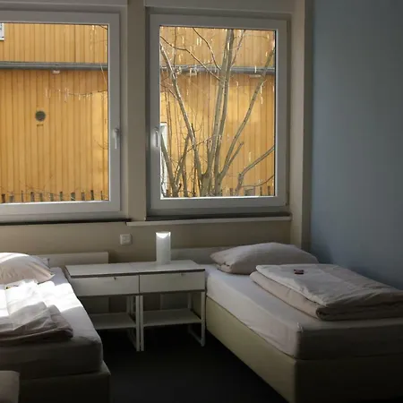 Pensión Ahoi-gaestehaus 2*