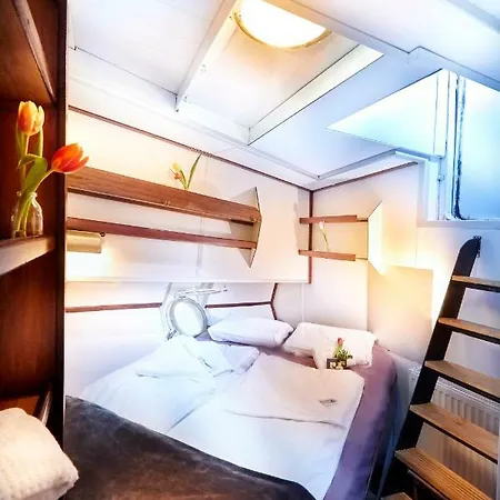 Botel Segelschiff J.r. Tolkien Amburgo