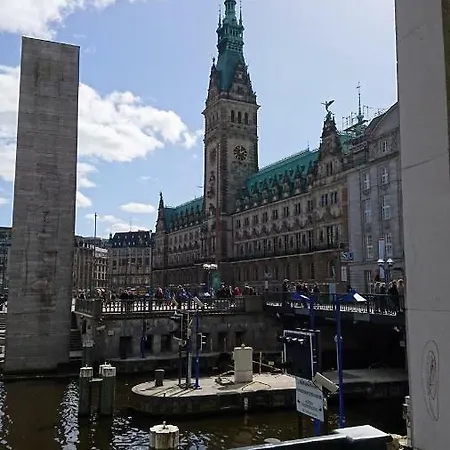Studio Hamburg, *