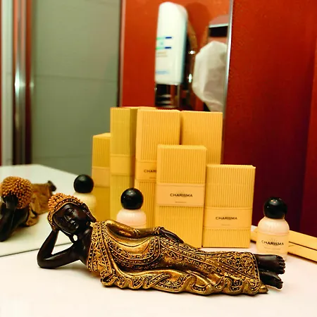 Hotel Business &