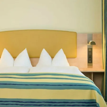 Intercityhotel Hauptbahnhof 4* Amburgo