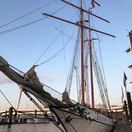 Segelschiff J.r. Tolkien Botel 3*