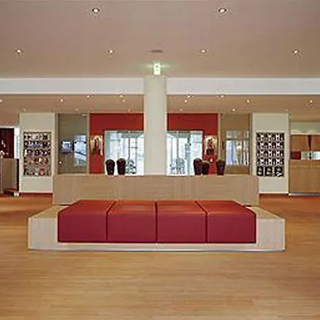 Hotel Leonardo Airport