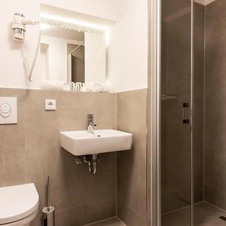 Apricot 3* Hamburg