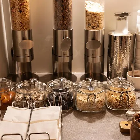 Apricot Hotell