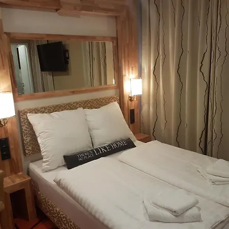 Elbgalerie Hotel 2* Hamburg