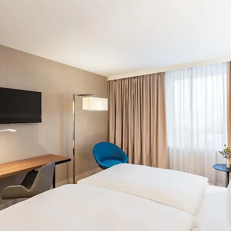 Nh Altona Hotel